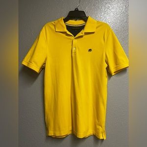 Men’s Banana Republic Yellow short sleeve shirt, size medium,